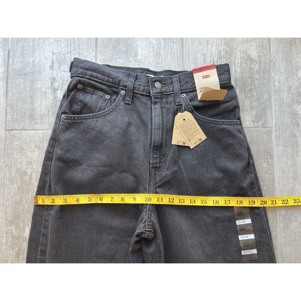 Levi's Women High-Rise Cinch Baggy Jeans Capturing Moments NEW Straight 27 x 31 - Picture 5 of 11